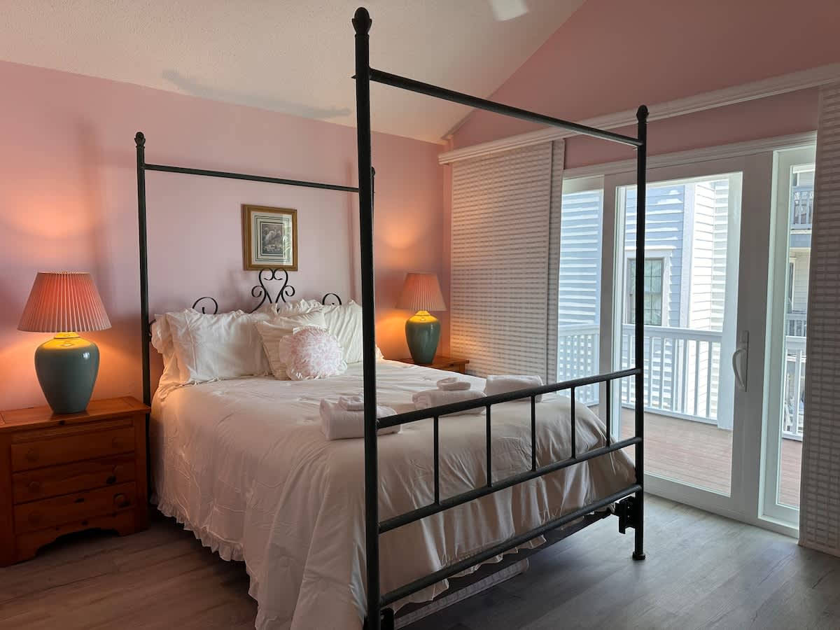 709 Ocean Cottage | Photo 8