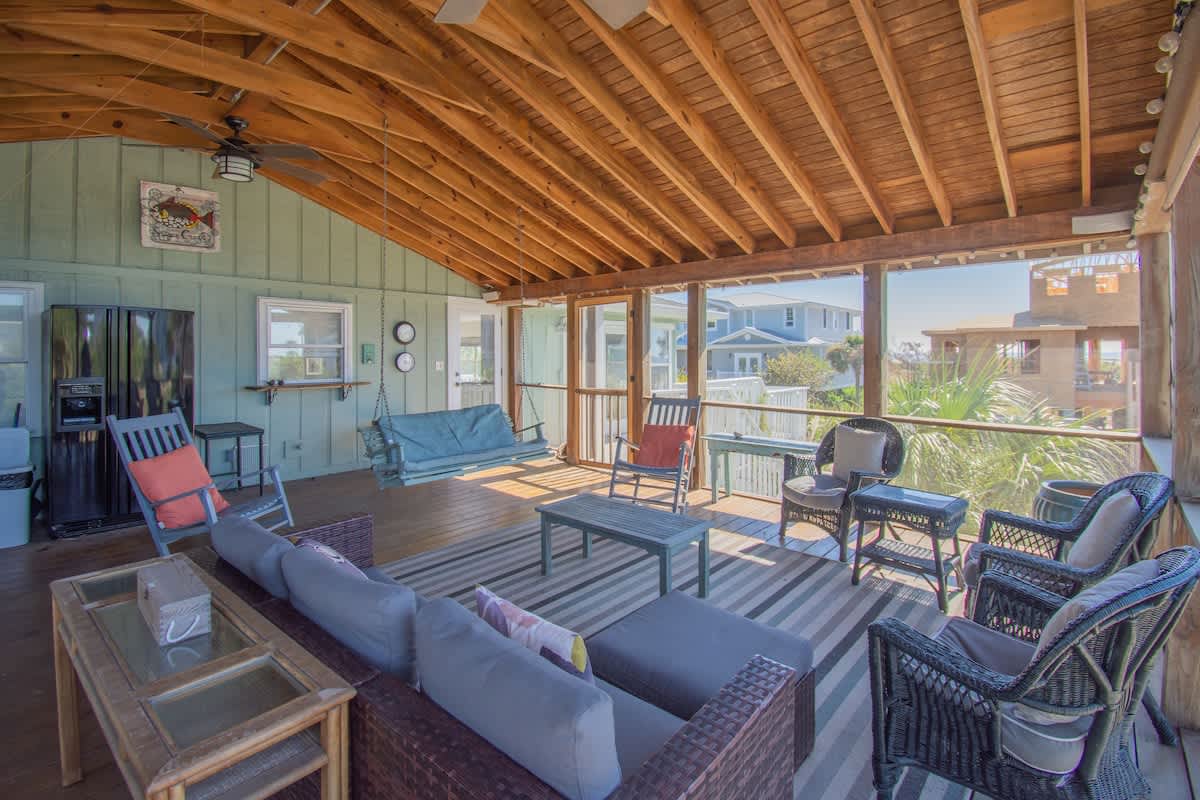 Screened in Porch off of Kitchen 