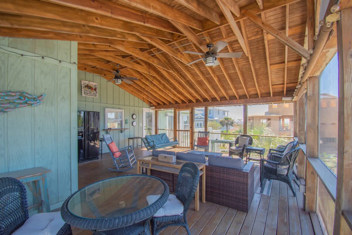 Screened in Porch off of Kitchen 