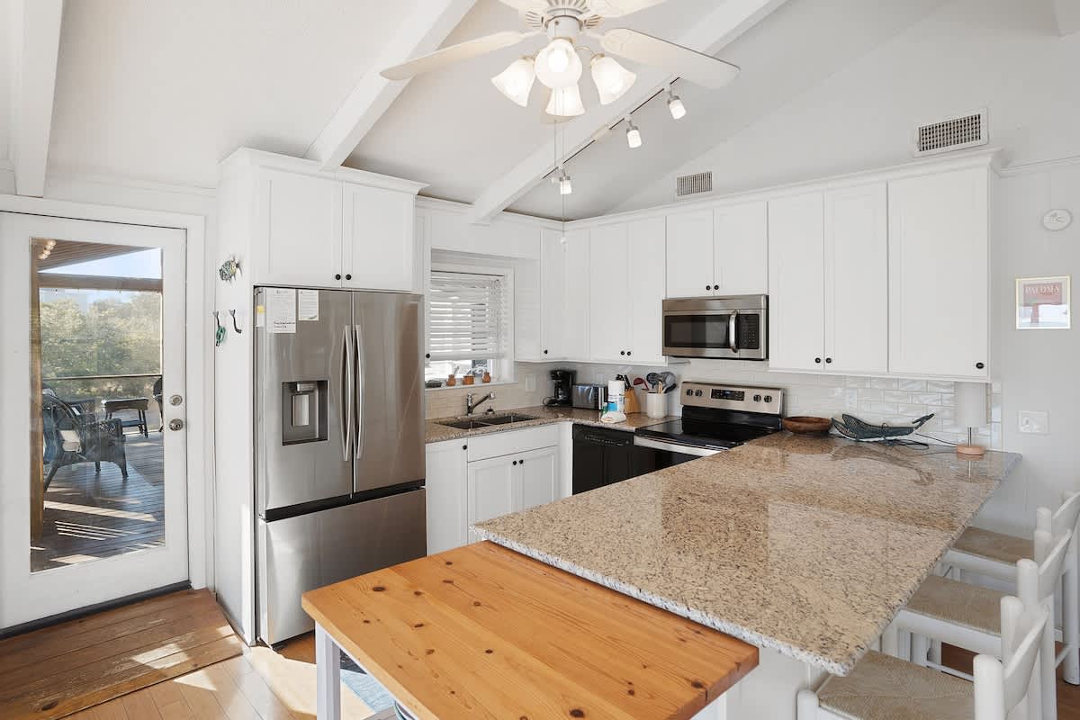 Kitchen with Access to Screened in Porch 