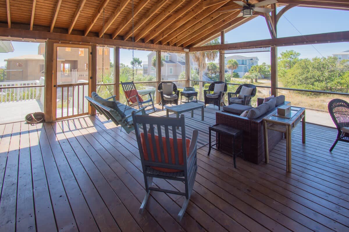 Screened in Porch off of Kitchen 