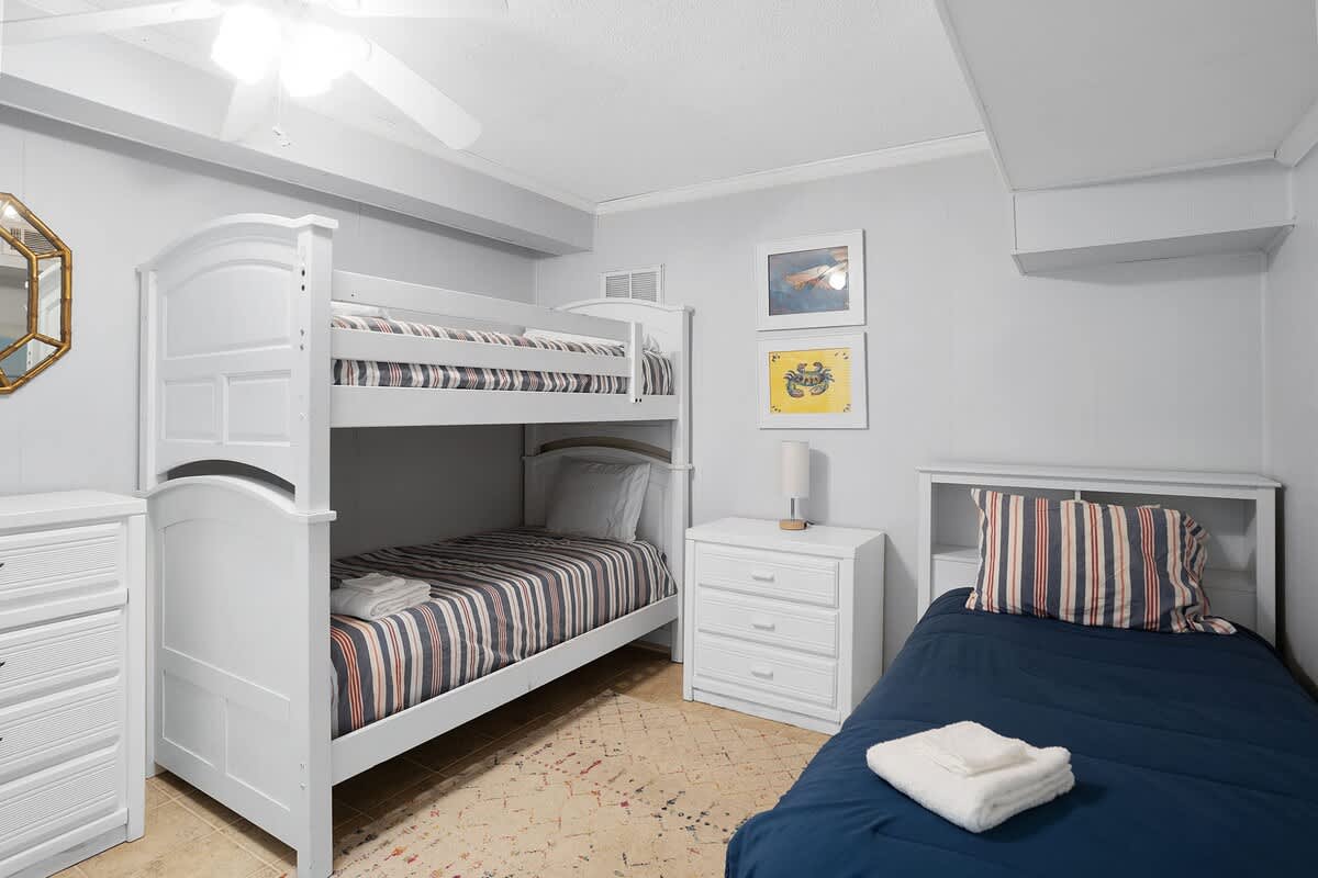 Downstairs Bedroom with Bunk Bed and Twin Bed 
