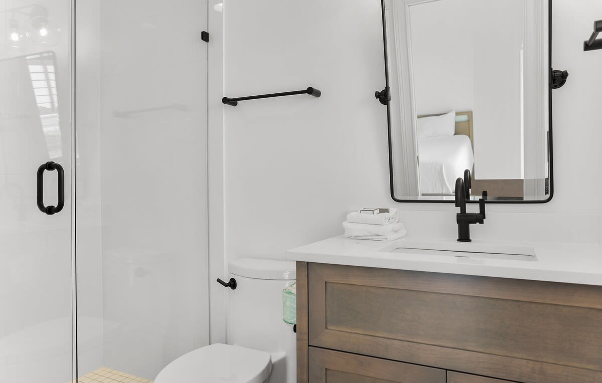 En-Suite Bathroom with Walk-In Shower 
