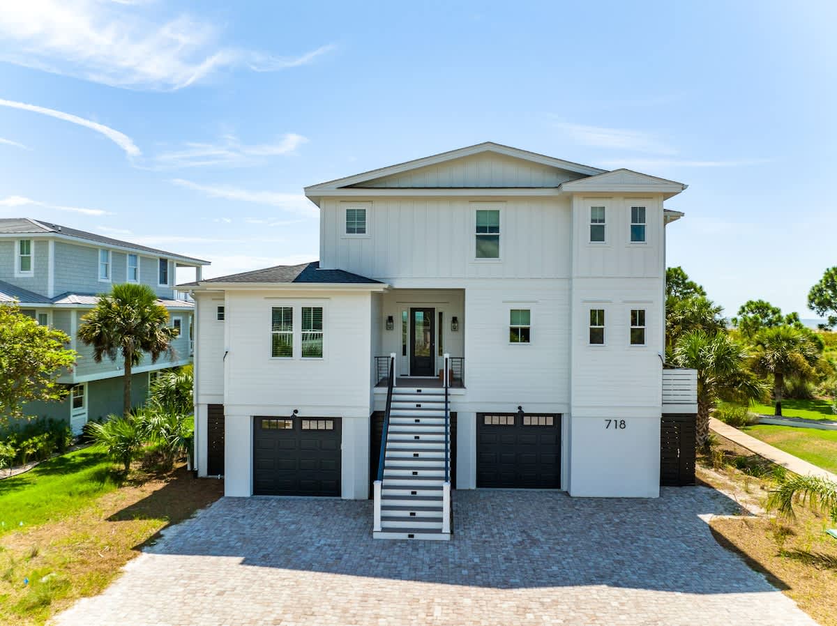 Front View of the House 