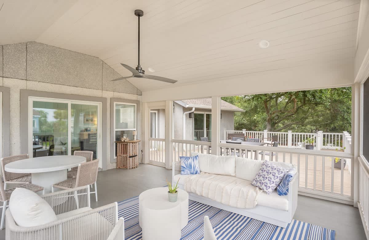 Gorgeous screened in porch