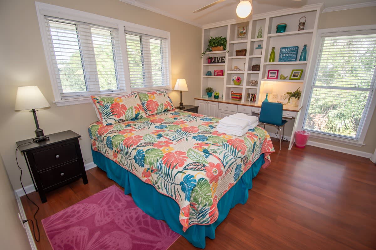 2nd floor guest bedroom 