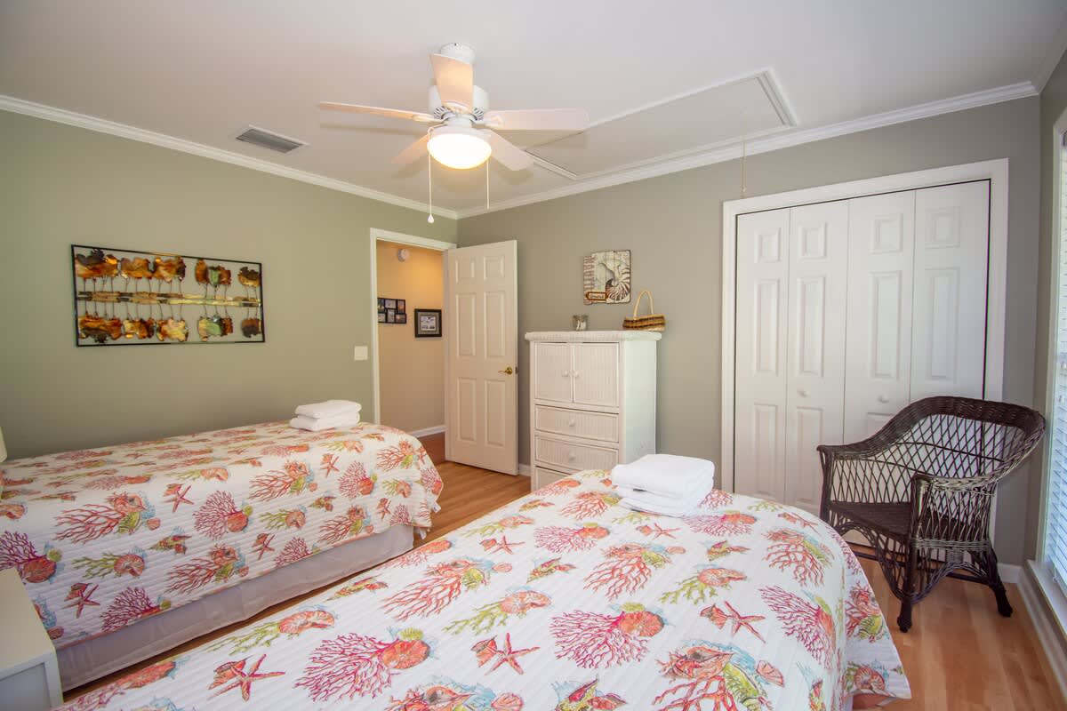 Second floor twin guest bedroom