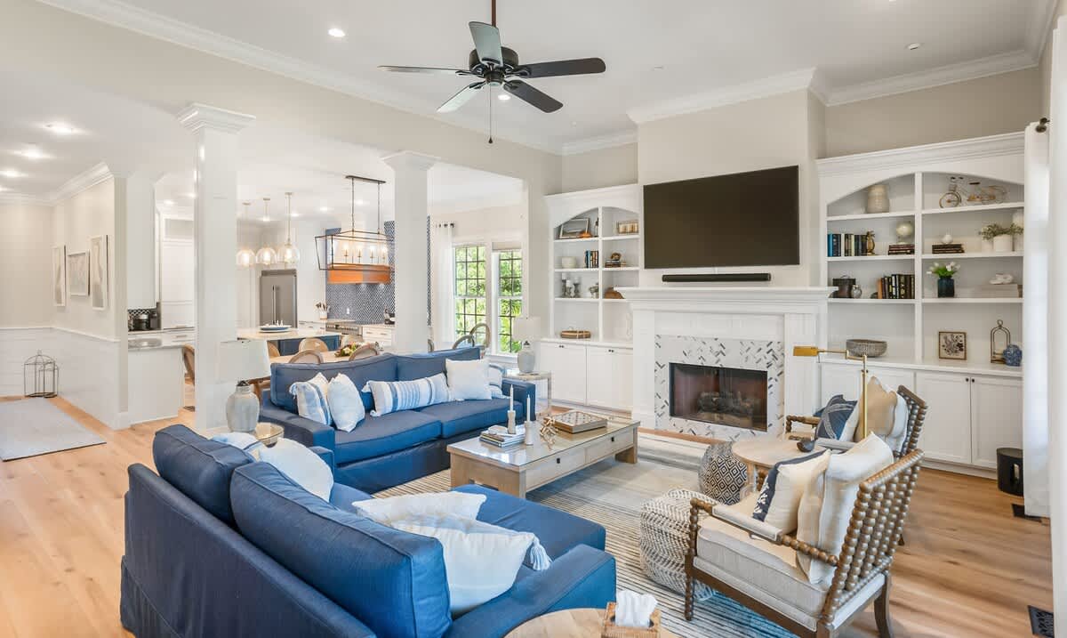 Living Room with Access to Back Deck. (Please Note Fireplace Is not For Guest Use)