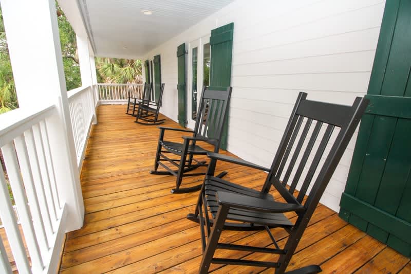 2nd Floor Porch, Front of House 