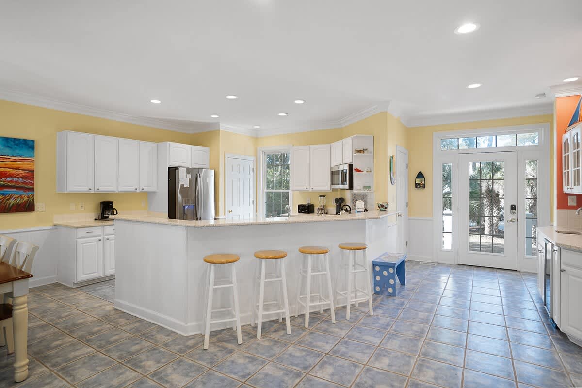 Kitchen with Bar Area