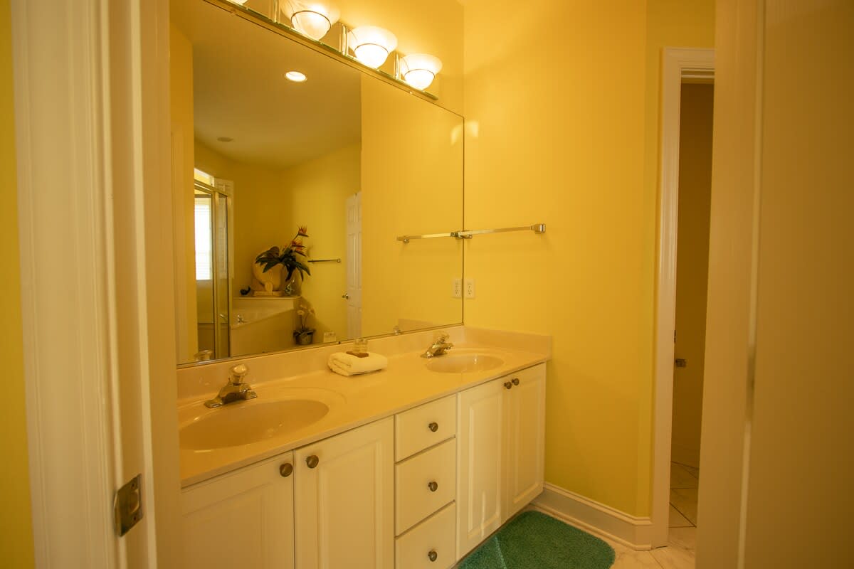 Guest En Suite Bathroom with Garden Tub and Separate Shower