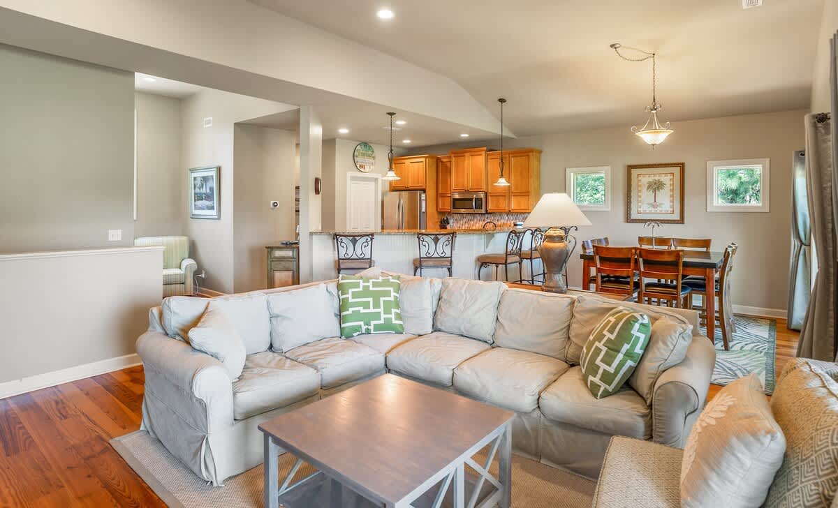 538 Remora Drive | Photo 8