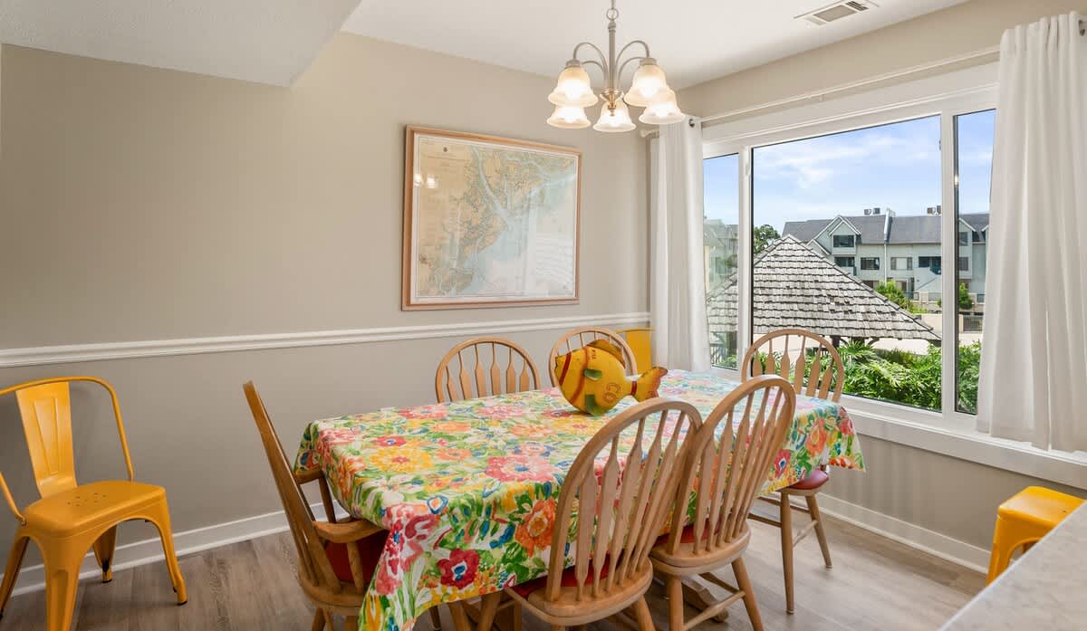Spacious kitchen and dining area