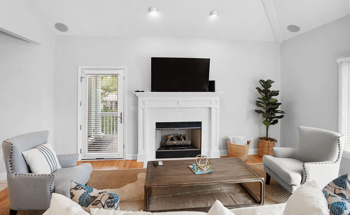 Open concept second floor living room, dining room and kitchen