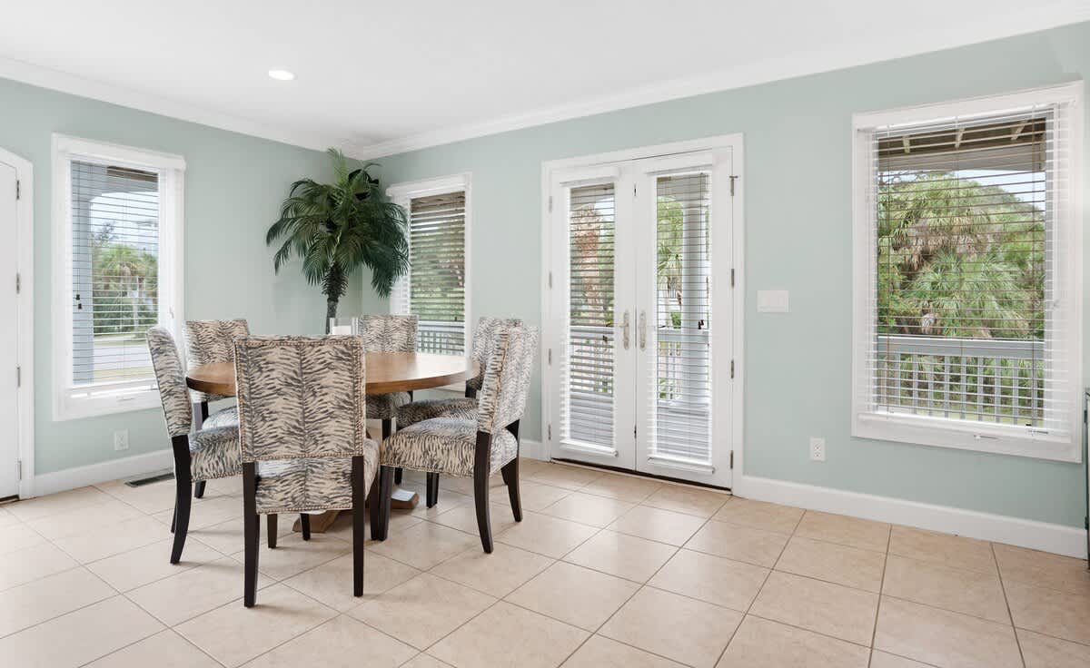 Dining table on first floor