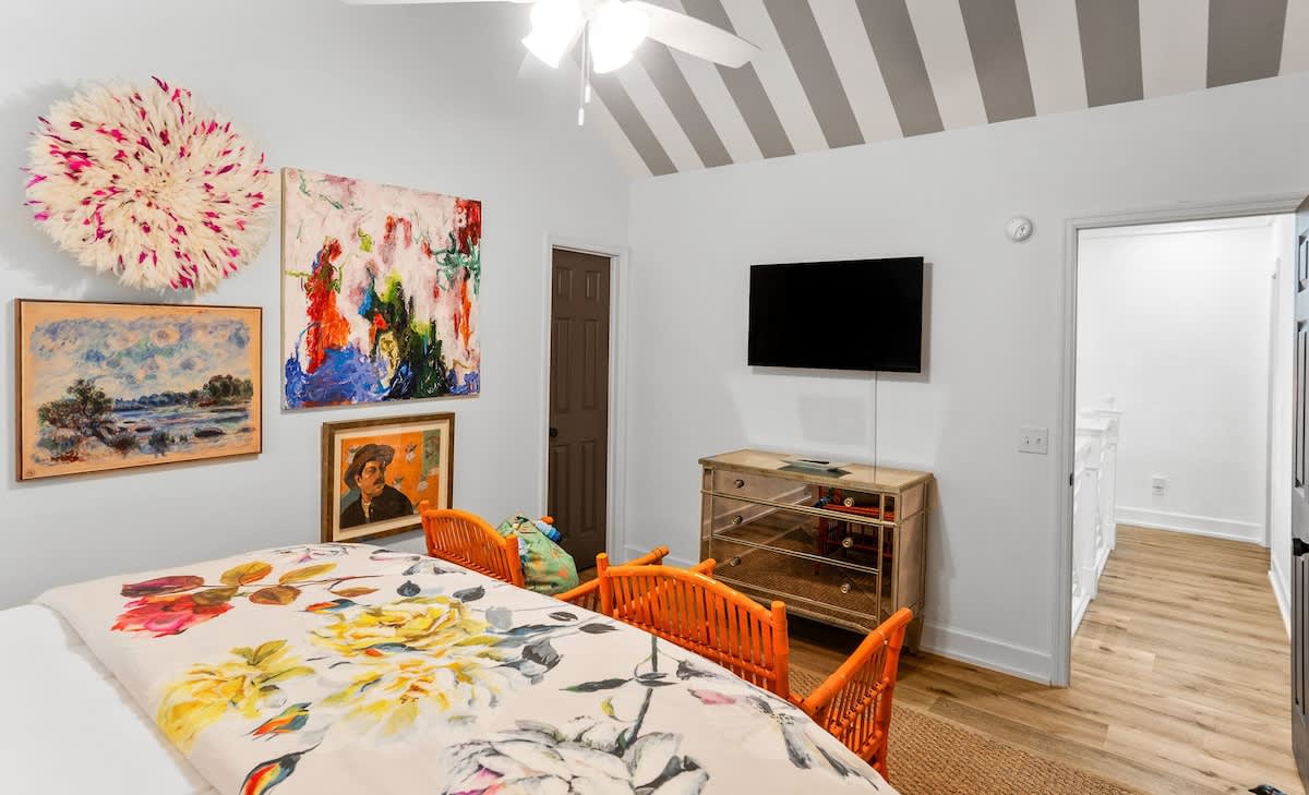 Guest Bedroom Upstairs