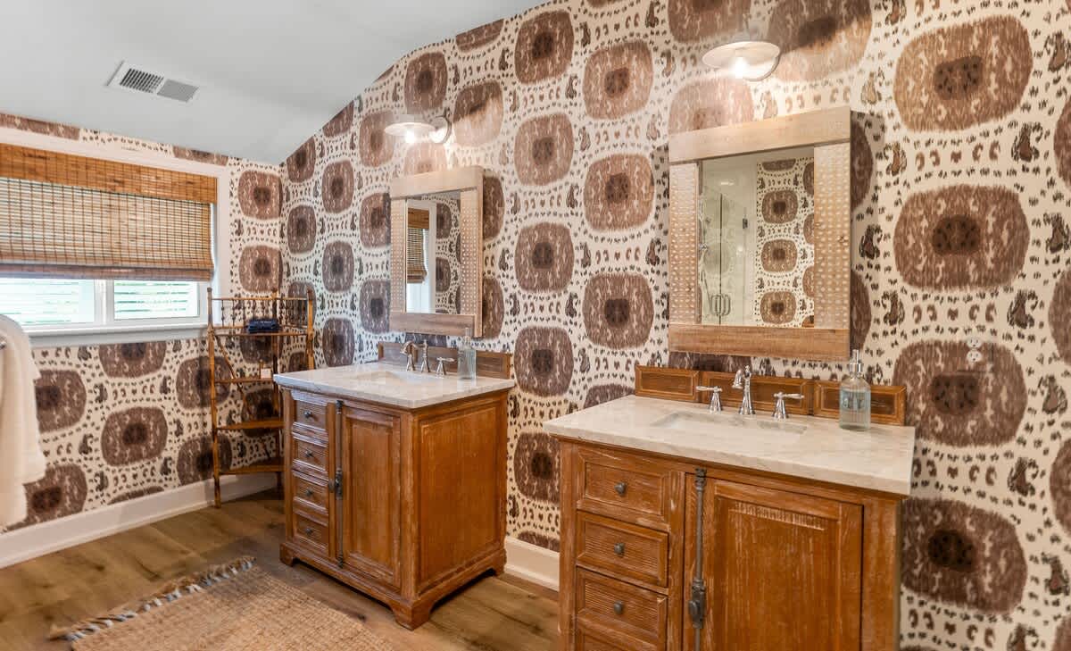 Shared Full Bathroom with Laundry Area