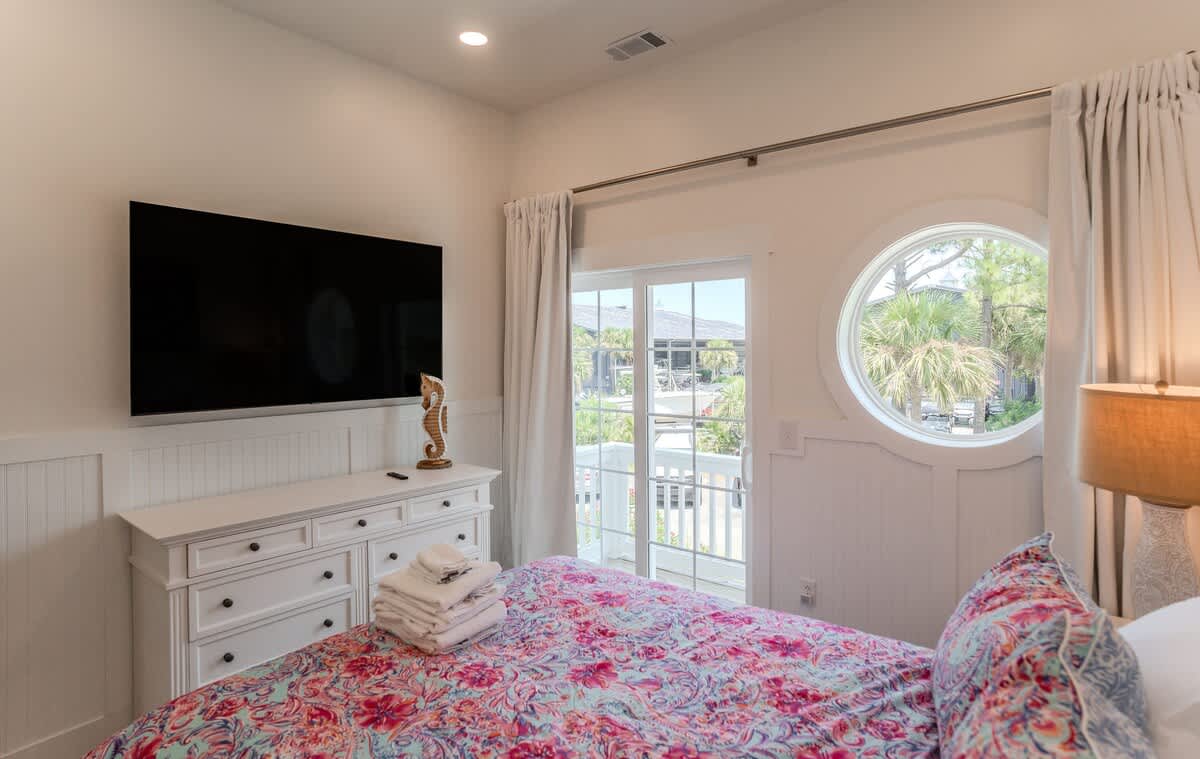 Guest Bedroom Main Floor