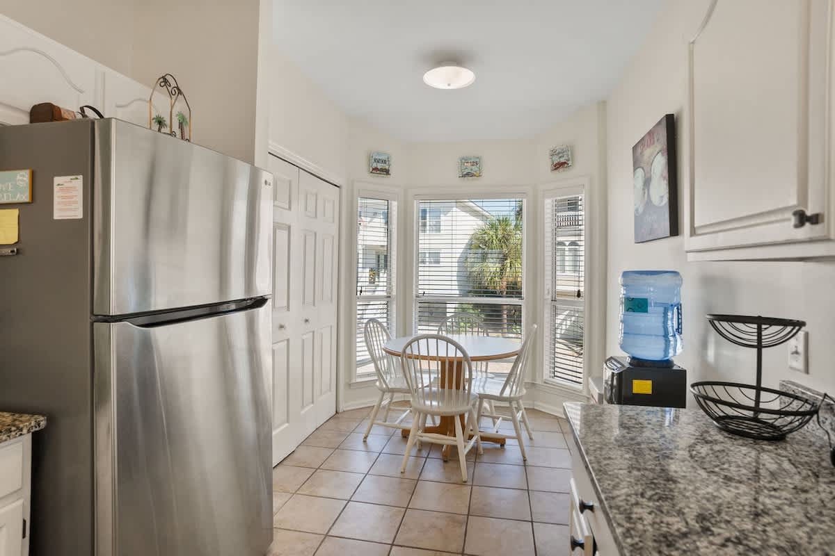 Well-equipped kitchen