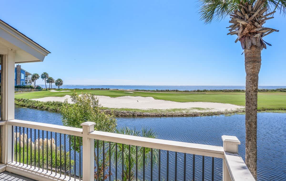 Gorgeous outdoor area with stunning views