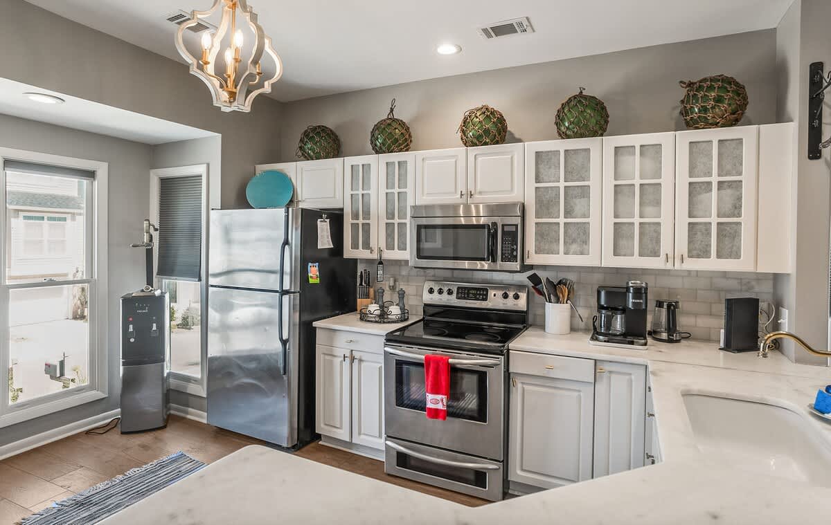 Open concept kitchen and dining area