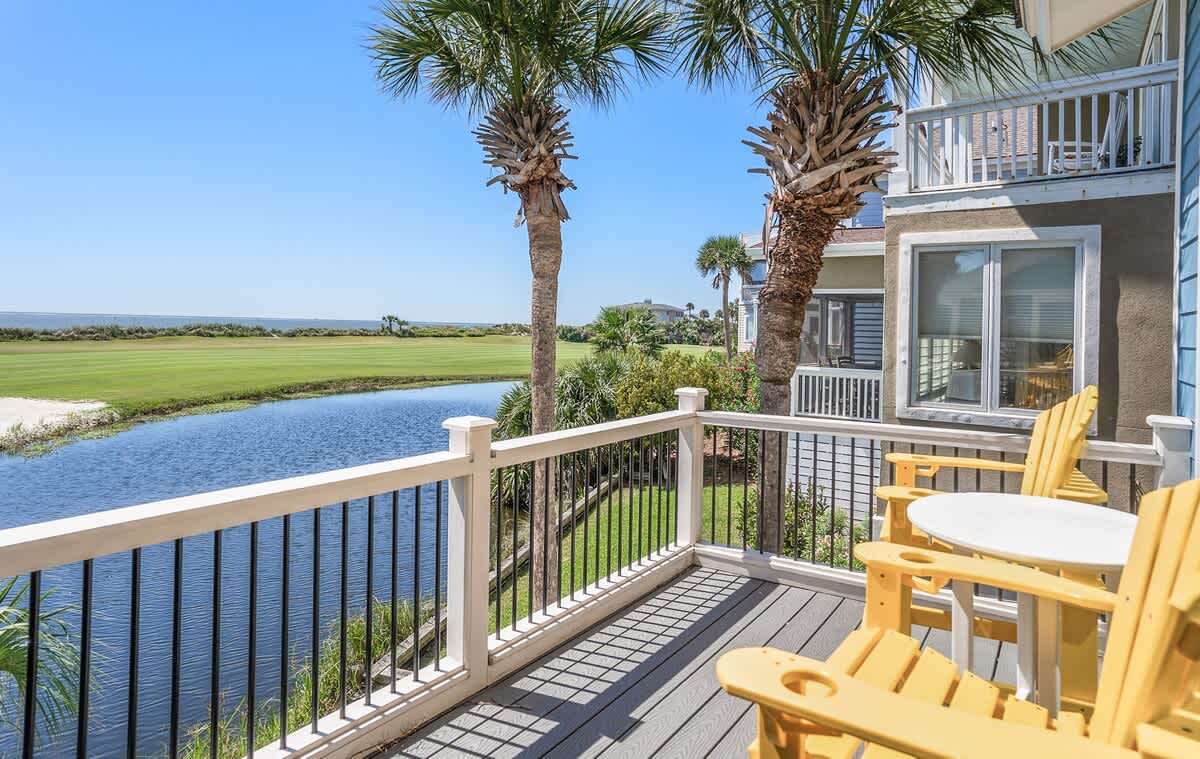 Gorgeous outdoor area with stunning views