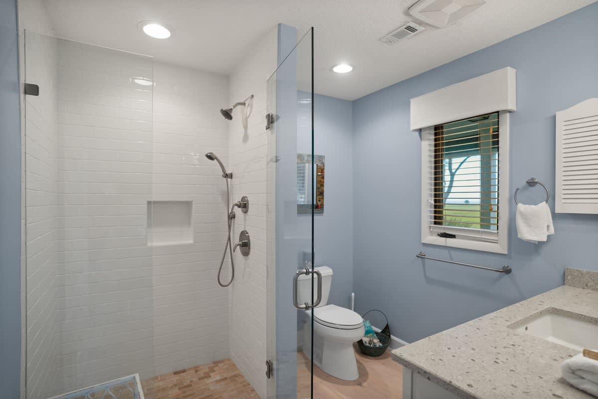 En Suite Primary Bathroom