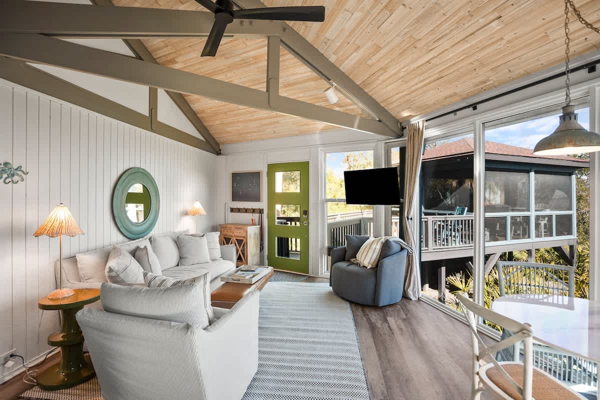 Open concept living room, dining room and kitchen