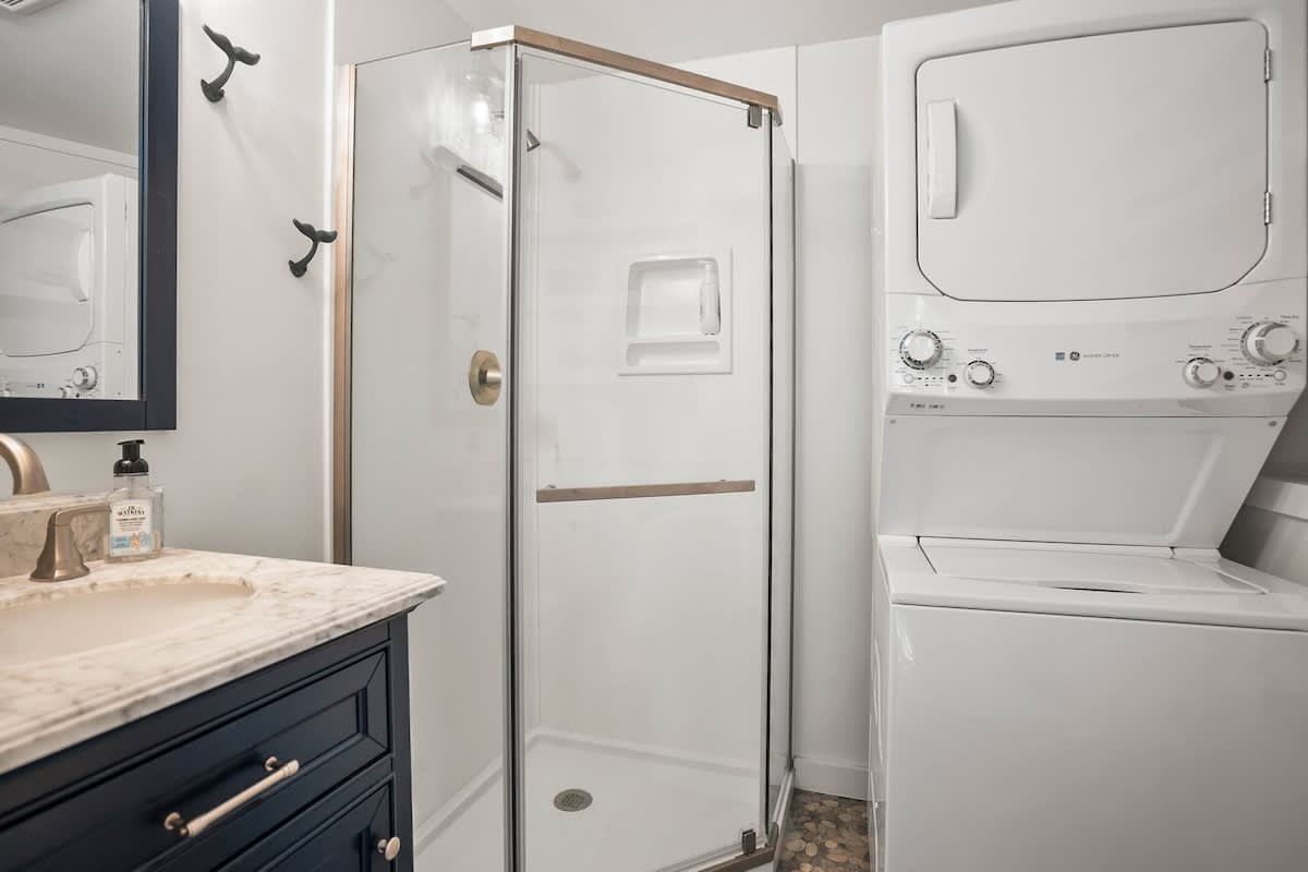 Primary bedroom with en suite bathroom
