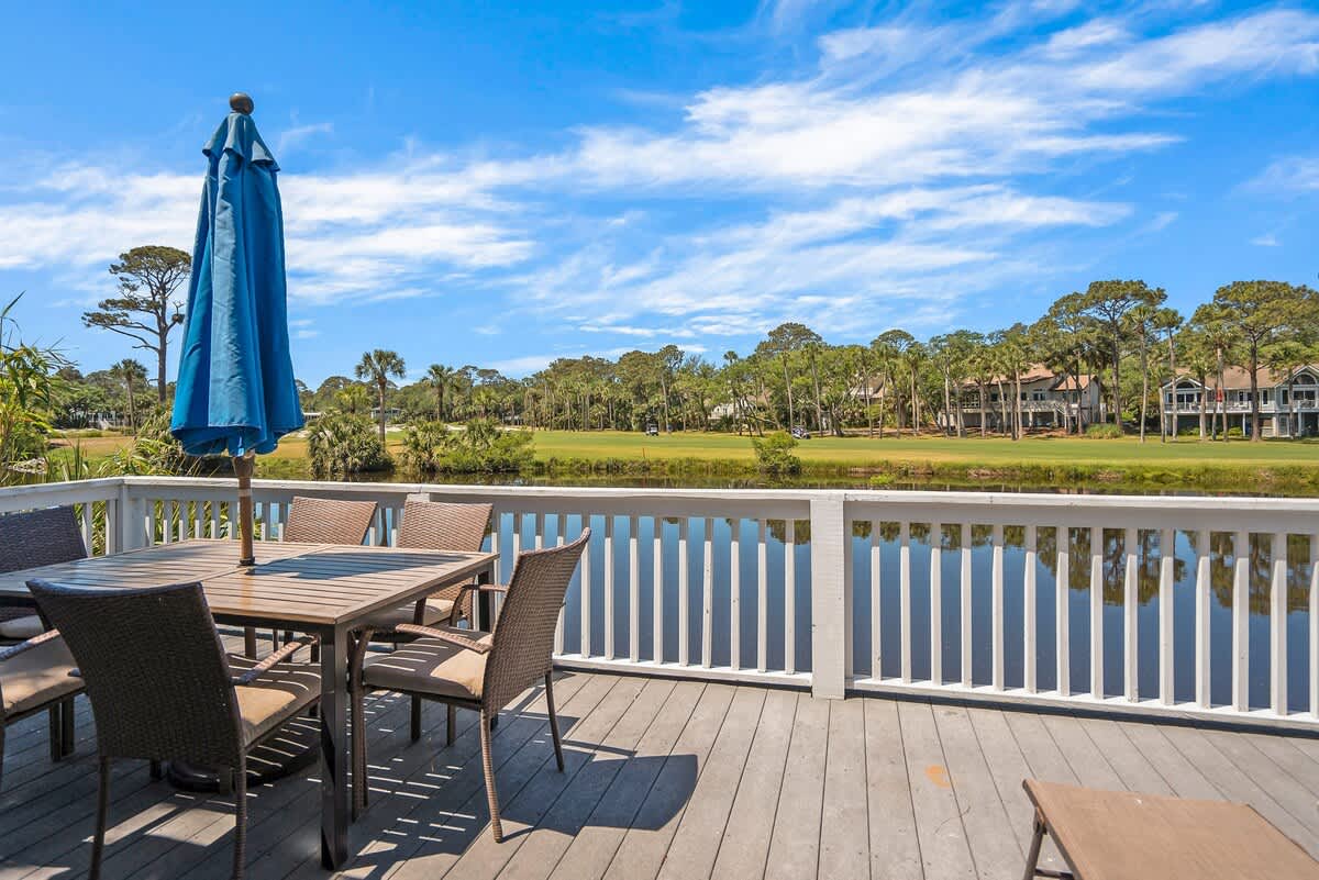 Beautiful deck with stunning views