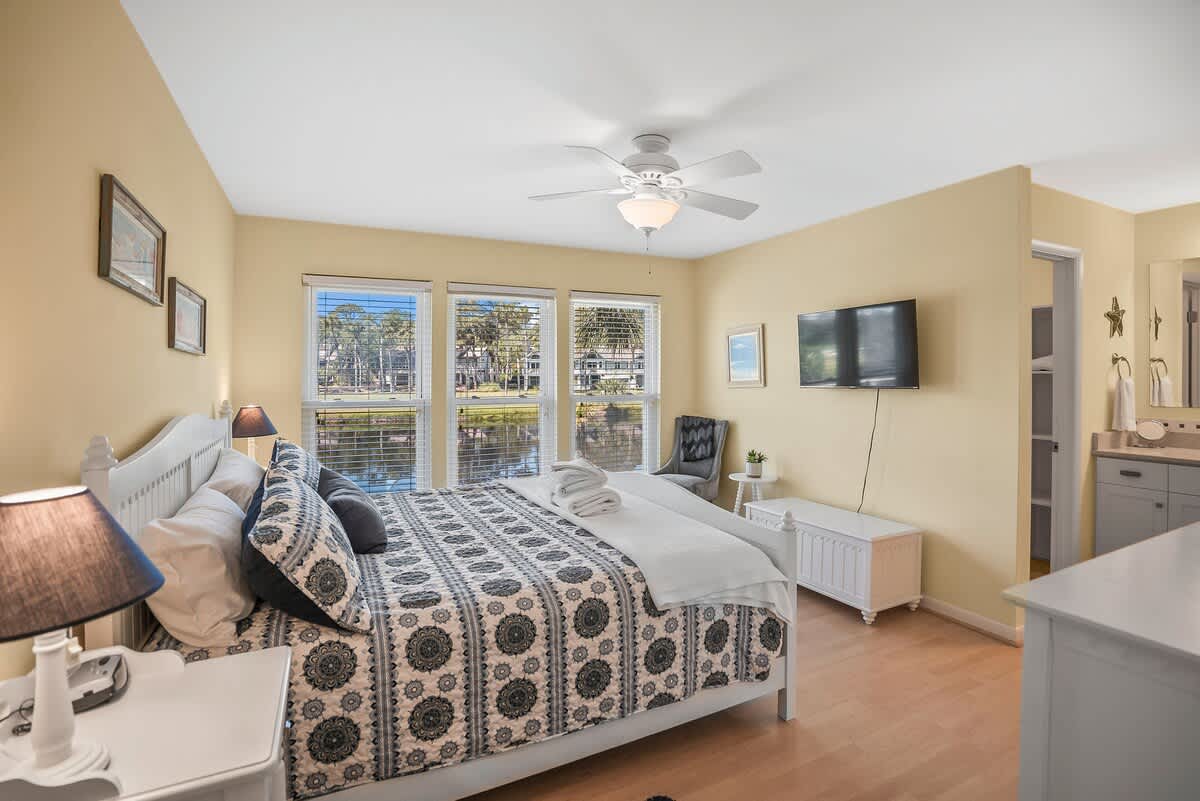 Spacious primary bedroom