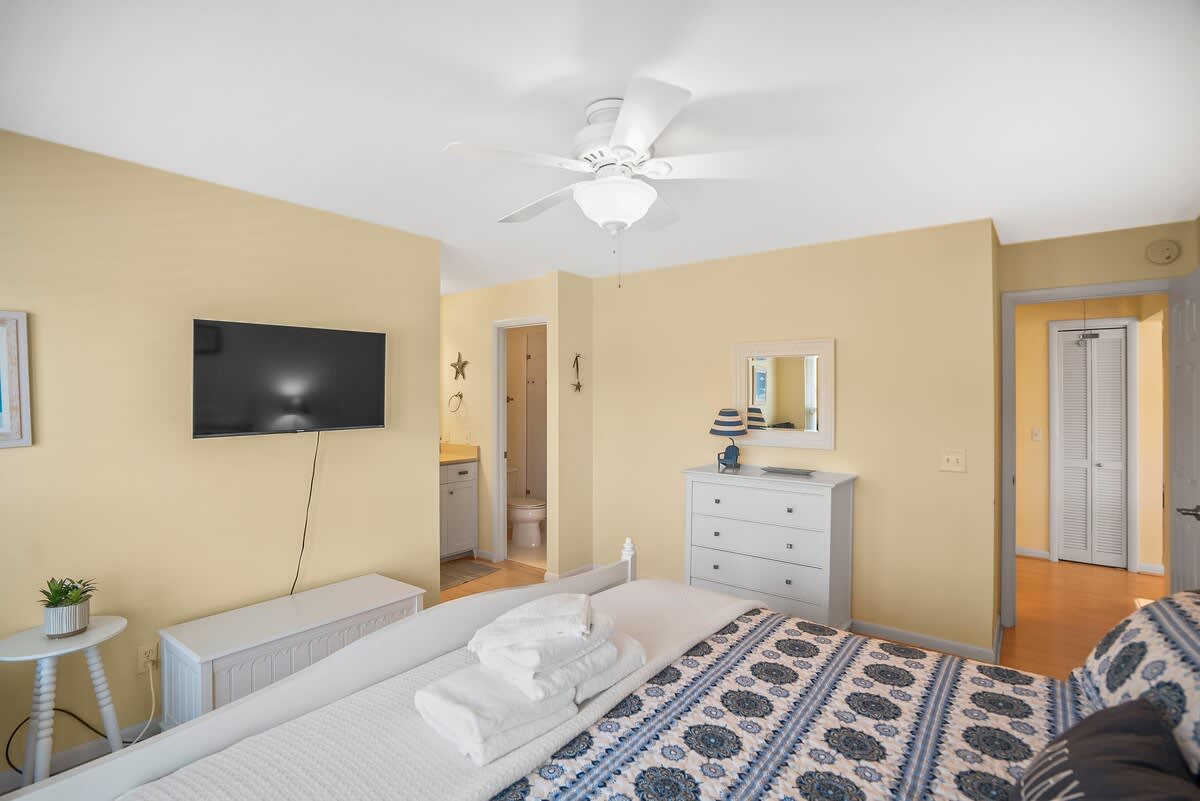 Spacious primary bedroom