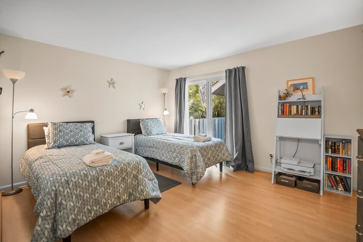 Guest bedroom