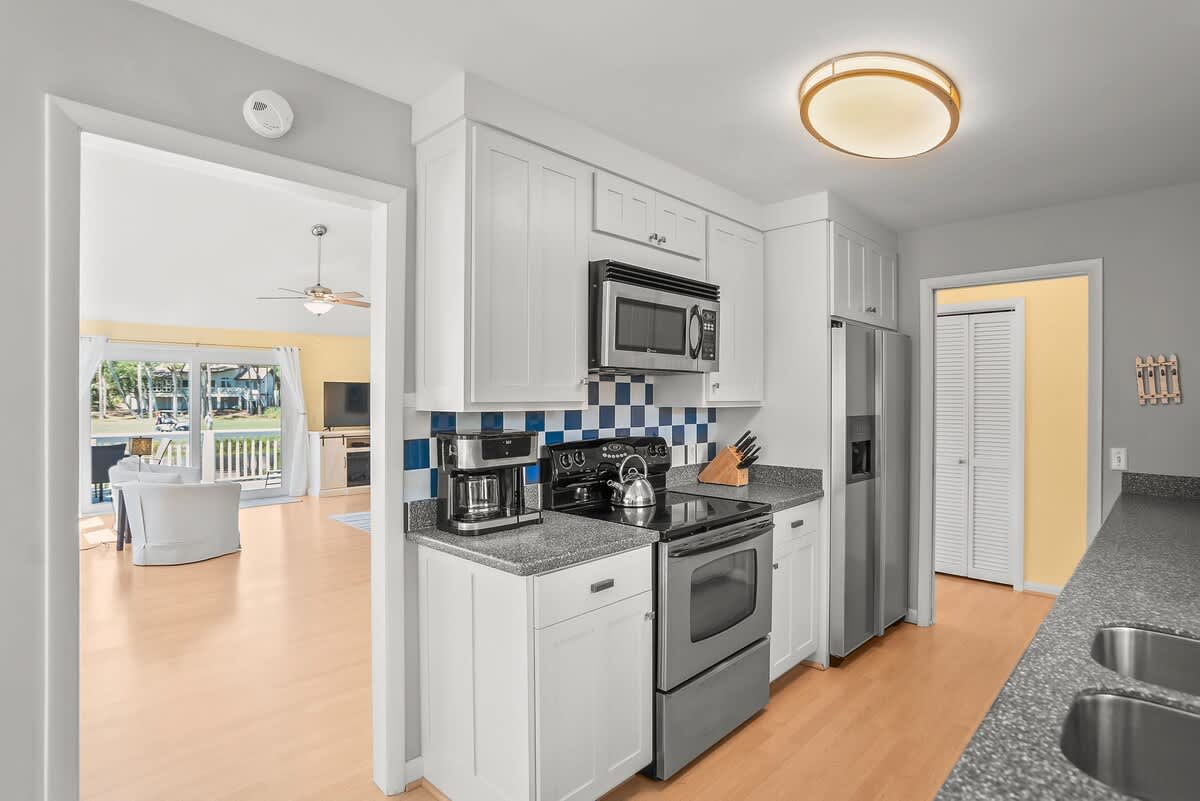 Functional, well-equipped kitchen
