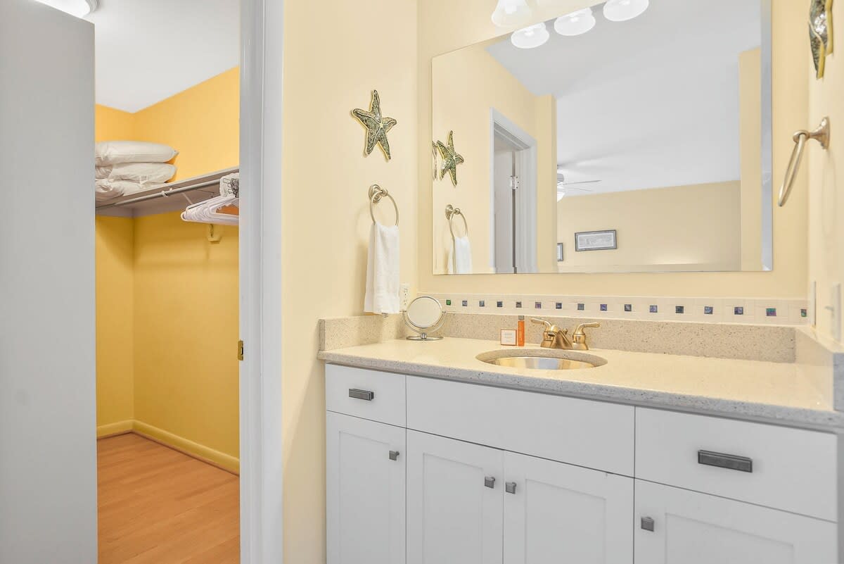 En Suite off of master bedroom
