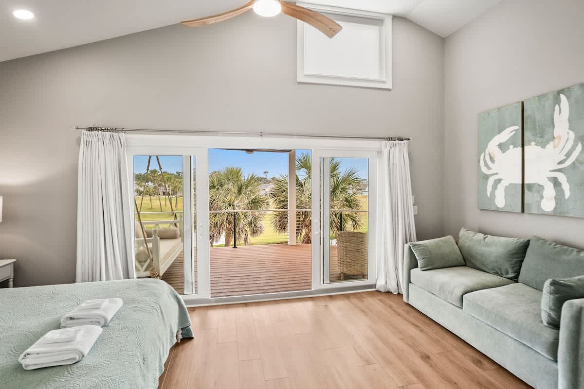 Primary bedroom and en suite bathroom