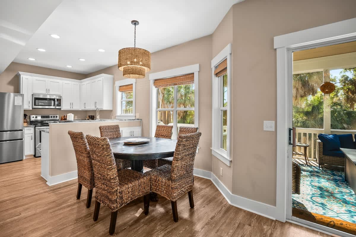 Open concept kitchen and dining area