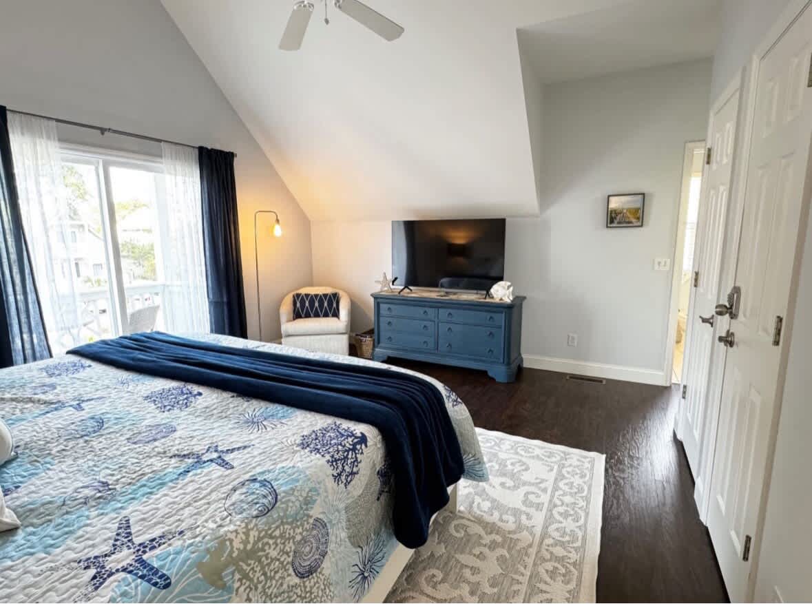 Primary Bedroom Upstairs