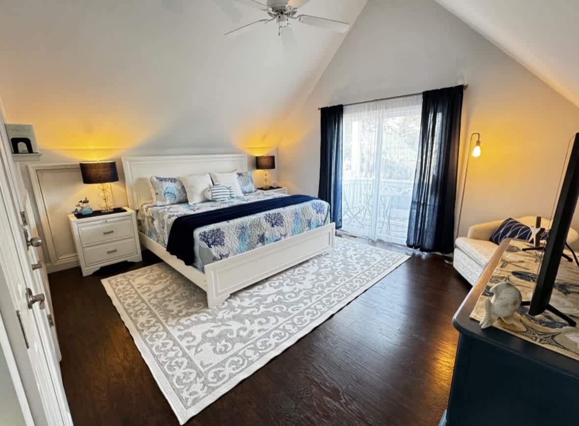 Primary Bedroom Upstairs