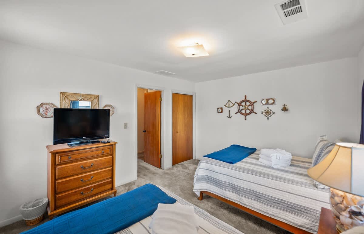 419 Tarpon Blvd | Photo 15