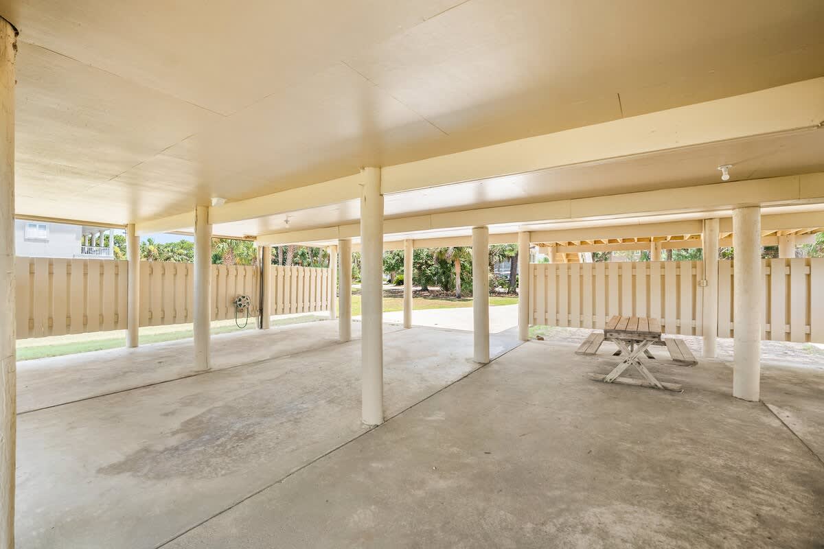 419 Tarpon Blvd | Photo 30