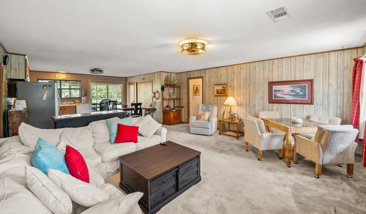 419 Tarpon Blvd | Photo 7