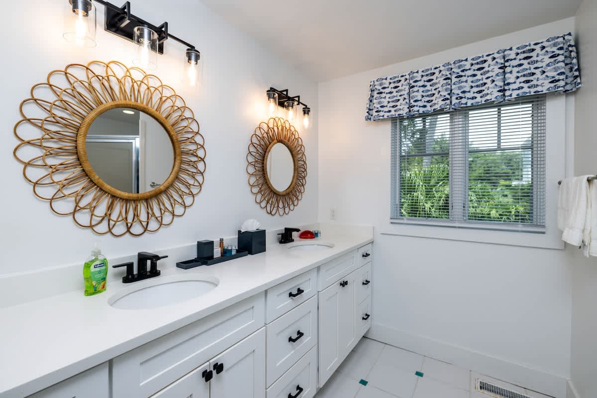 Shared Hall Bathroom with Shower