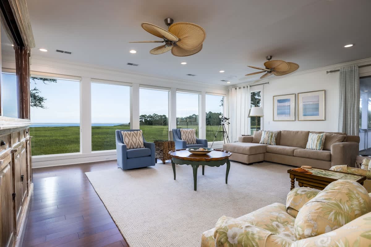 111 Cardinal Crest