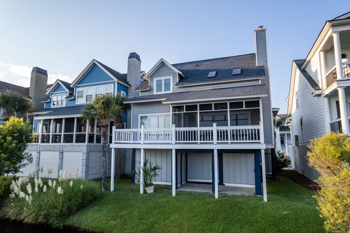 325 Ocean Point Drive Oasis