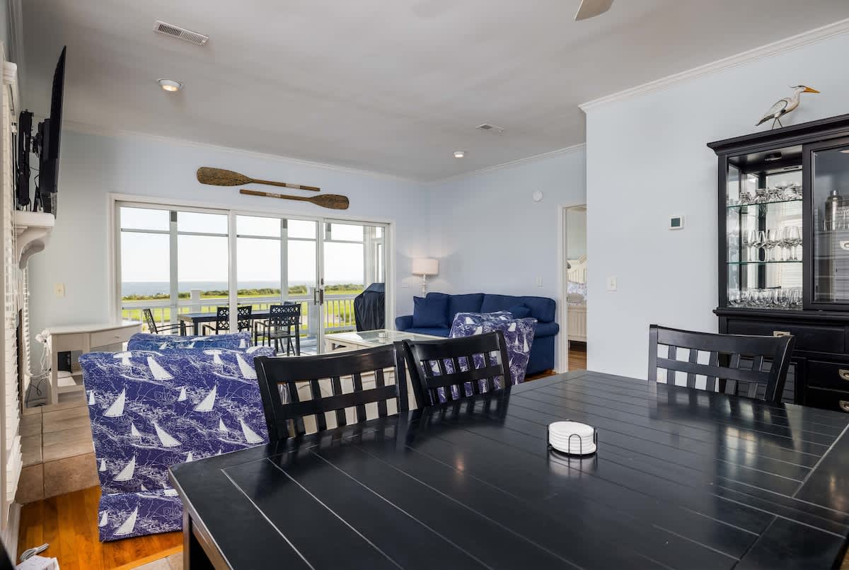 Open concept dining area