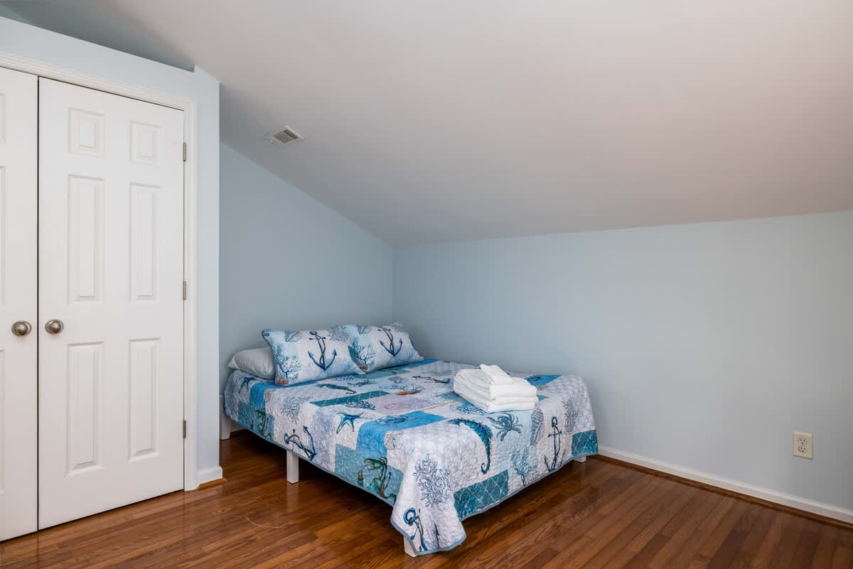 Second floor bunk room with ample guest sleeping arrangements