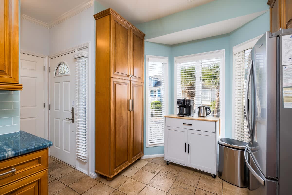 Well-equipped kitchen