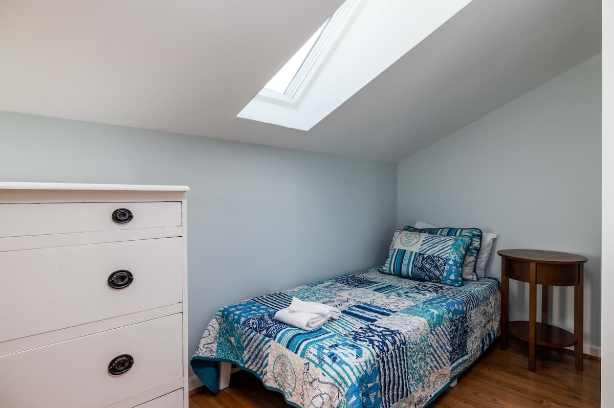 Second floor bunk room with ample guest sleeping arrangements