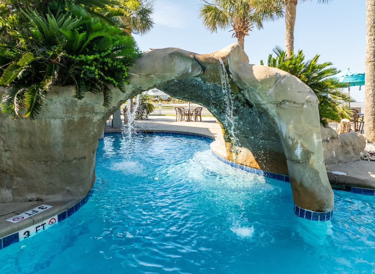 Cabana Club Pool 